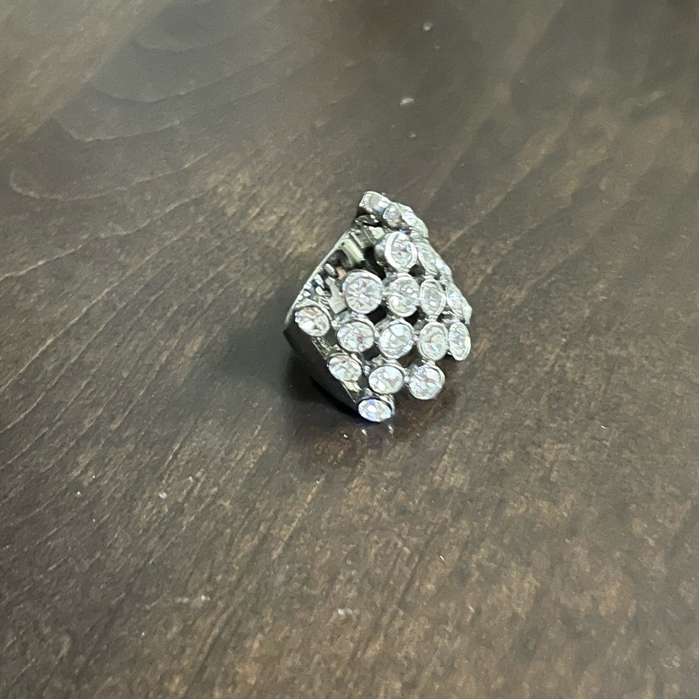 Ann Taylor Silver Rhinestone Cluster Ring - Picture 3 of 6